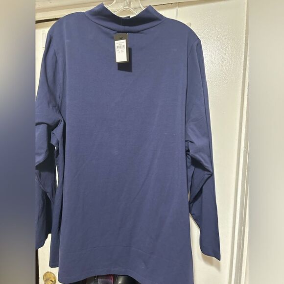 NWT Avenue Mock Neck Top - Picture 1 of 6